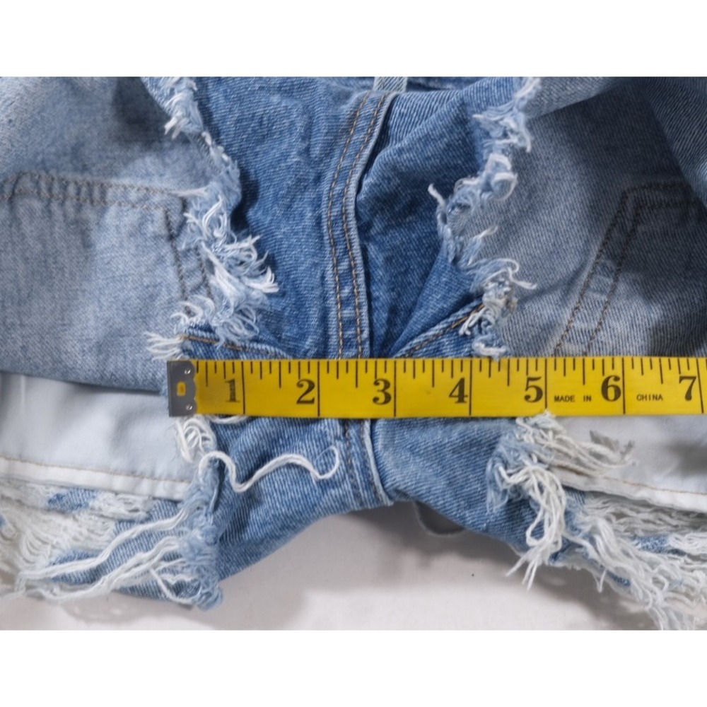 Levi Denim Shorts Womens 29 Blue 501 Original Cut Off Distressed Frayed Cotton - Picture 5 of 9